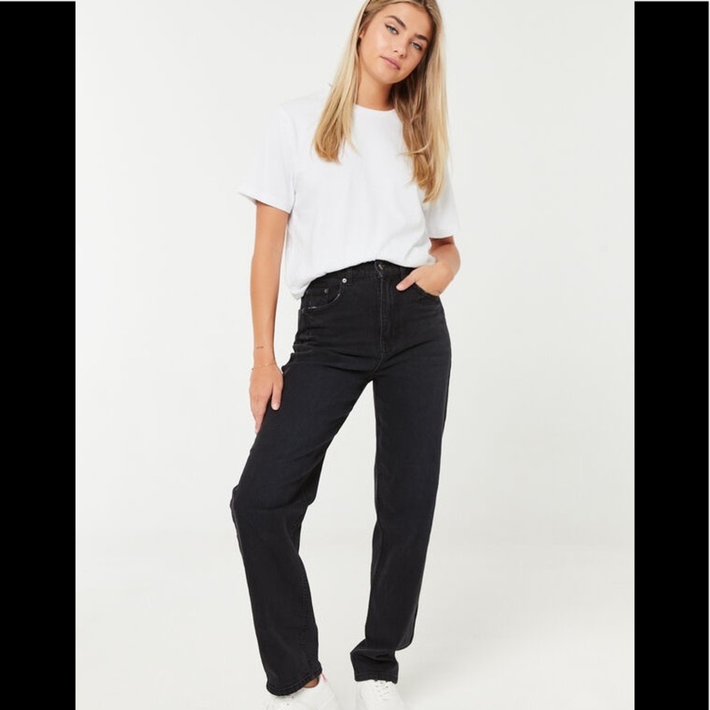BLACK JEANS